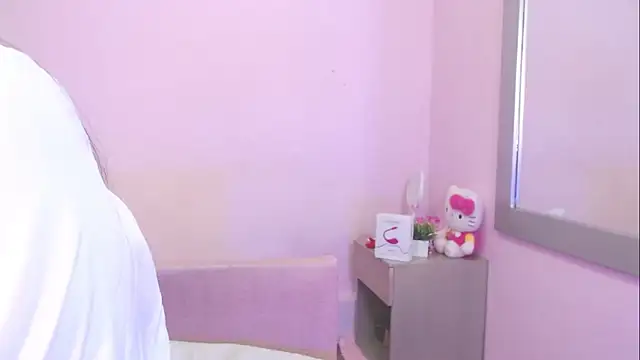 kiity horny  online show from 12.16.25