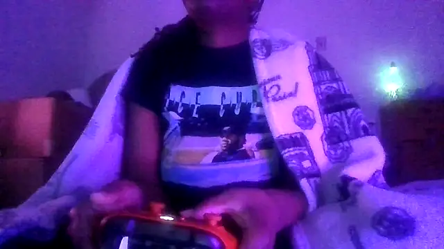 Snapshot of prettymaa chatting on 05.18.26 prettymaa online show from 05.18.26