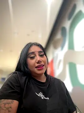 Sophie Dreamss online show from 10.31.25