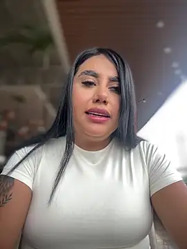 Sophie Dreamss online show from 12.17.25