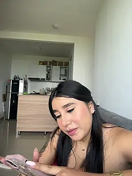 Sophie Dreamss online show from 04.12.26