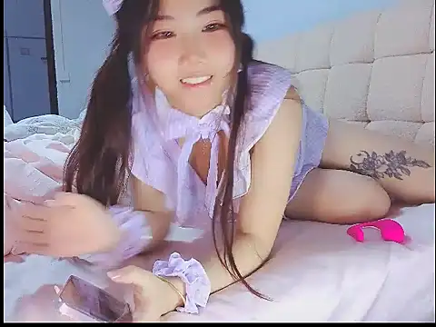 Snapshot of tzy0520 chatting on 09.27.25 tzy0520 online show from 09.27.25