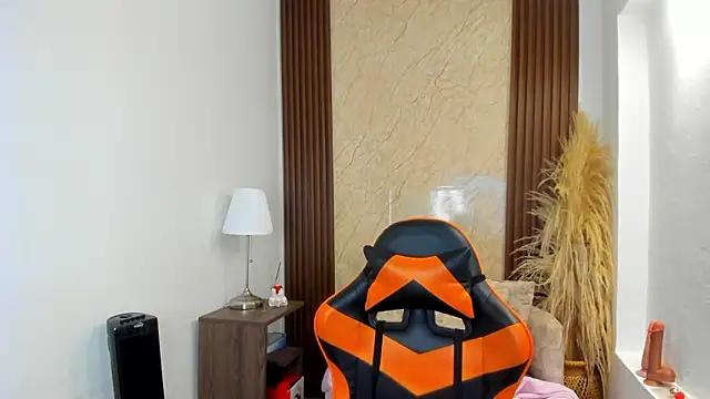 Thais kim online show from 03.04.26