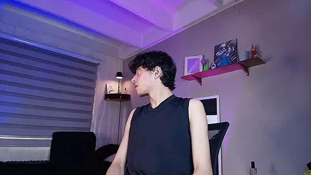 Dani Lips  online show from 10.04.25