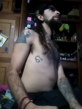 Snapshot of hairy_mannn chatting on 02.12.26 hairy mannn online show from 02.12.26