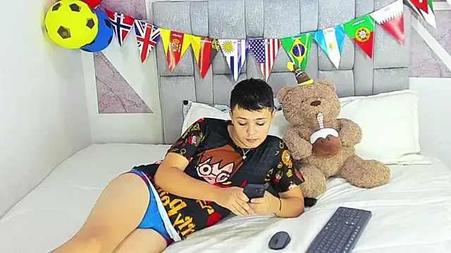 christopher Hot online show from 06.24.26
