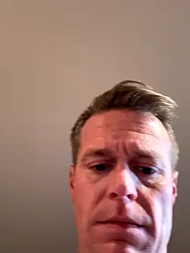 DILFiGuess11 online show from 10.21.25