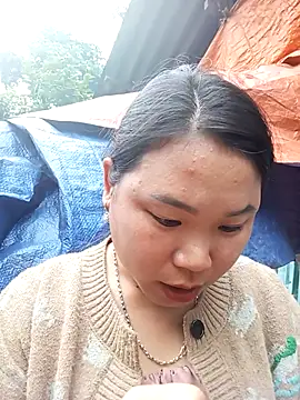 may-squirl online show from 10.29.25