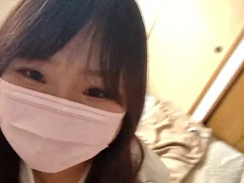 Snapshot of AYA_dayo chatting on 10.21.25 AYA dayo online show from 10.21.25