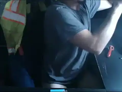 Snapshot of YoBlezz chatting on 10.22.25 YoBlezz online show from 10.22.25