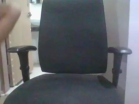 Snapshot of johnysinsr chatting on 11.01.25 johnysinsr online show from 11.01.25