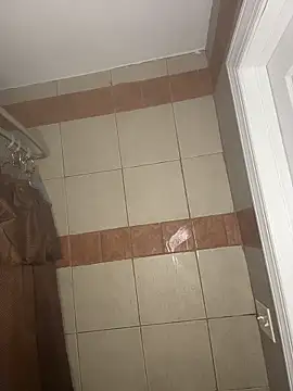 TRILLAHUNG online show from 11.25.25