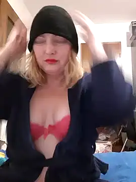 LiluLiluLilu online show from 10.11.25