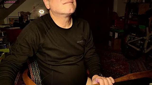 Snapshot of Jack_Beaulieu chatting on 10.11.25 Jack Beaulieu online show from 10.11.25