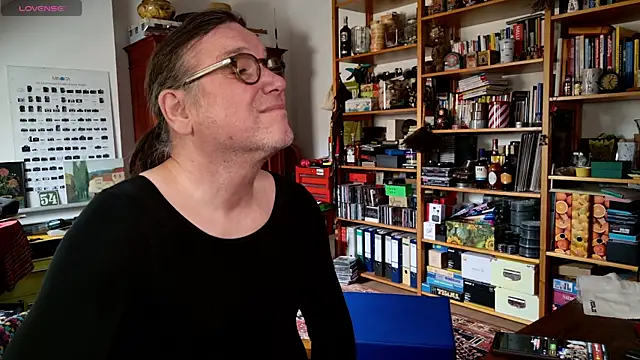 Snapshot of Jack_Beaulieu chatting on 11.04.25 Jack Beaulieu online show from 11.04.25