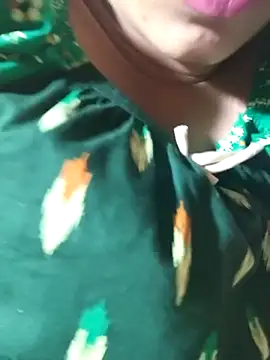 Snapshot of telugu_roja_099 chatting on 09.19.25 telugu roja 099 online show from 09.19.25