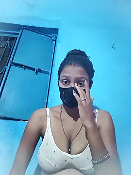 posewith online show from 09.25.25