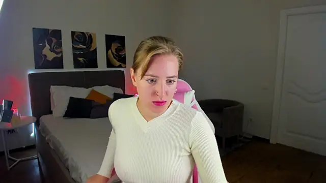 Alice Cire online show from 09.13.25