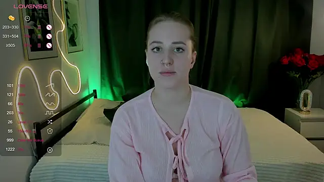 Alice Cire online show from 11.22.25