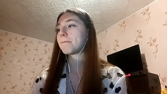 Sophiecuttie online show from 09.18.25