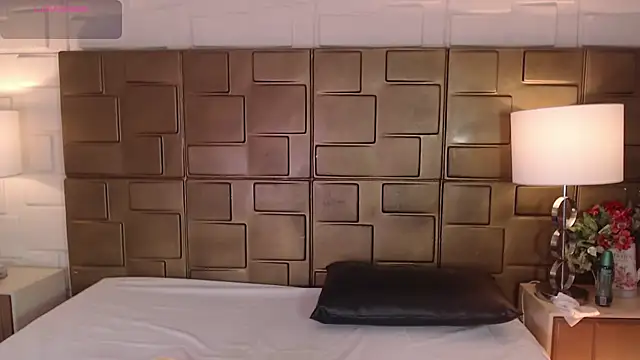 HatsaJones online show from 10.03.25