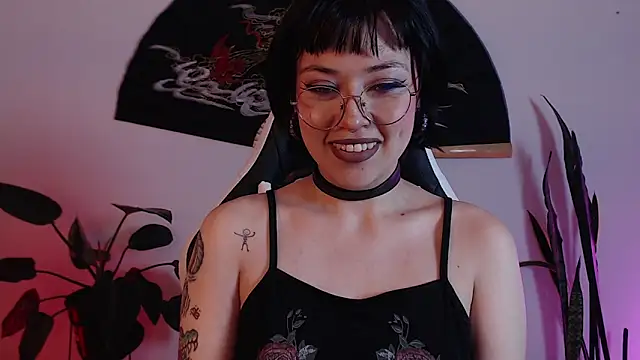 Ellyuwuw online show from 02.13.26