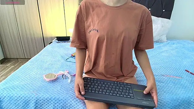 Ruby Whispers online show from 10.22.25