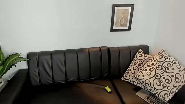 Snapshot of Danka_smith chatting on 09.13.25 Danka smith online show from 09.13.25