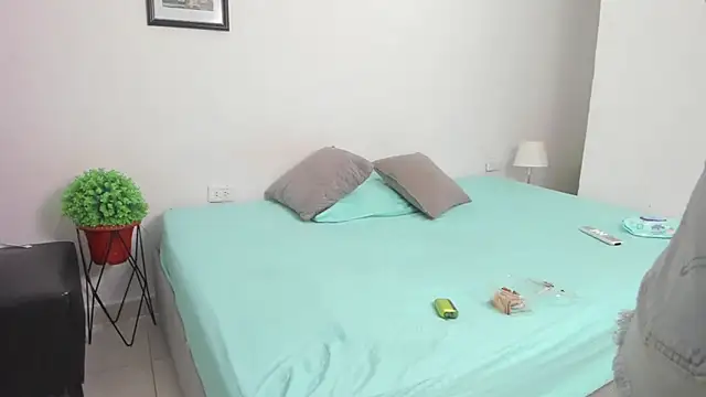 Snapshot of Danka_smith chatting on 09.18.25 Danka smith online show from 09.18.25