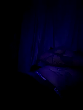 Snapshot of johnboones10 chatting on 11.03.25 johnboones10 online show from 11.03.25