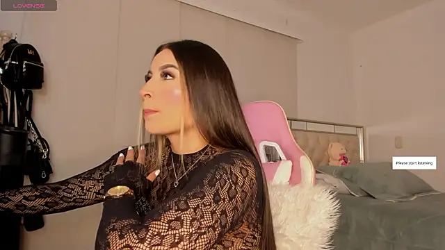 Snapshot of Lauuuuuuuu_ chatting on 02.07.26 Lauuuuuuuu online show from 02.07.26