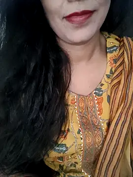 Snapshot of Deepa_Sharma143 chatting on 09.11.25 Deepa Sharma143 online show from 09.11.25