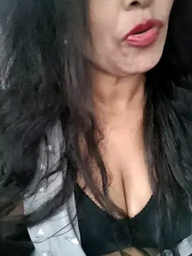 Snapshot of Deepa_Sharma143 chatting on 10.03.25 Deepa Sharma143 online show from 10.03.25