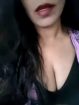 Snapshot of Deepa_Sharma143 chatting on 10.22.25 Deepa Sharma143 online show from 10.22.25