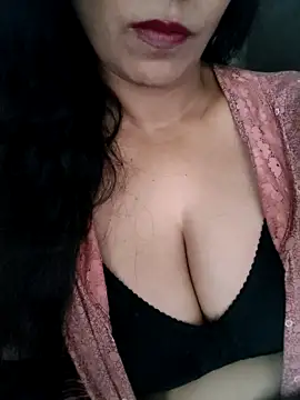 Deepa Sharma143 online show from 04.26.26
