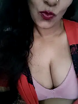 Deepa Sharma143 online show from 04.28.26