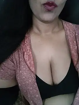 Deepa Sharma143 online show from 05.15.26