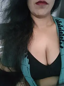Deepa Sharma143 online show from 05.22.26