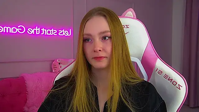 AgataFoxley online show from 11.24.25