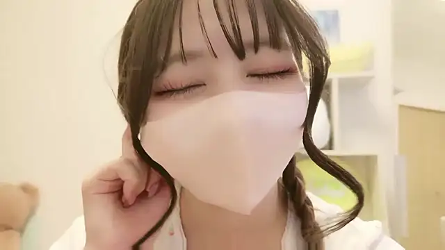 Snapshot of JP_Momo_o0 chatting on 09.10.25 JP Momo o0 online show from 09.10.25