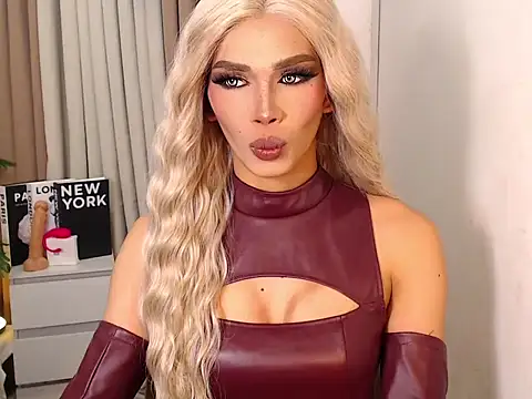 Miss Cataluna69 online show from 11.19.25