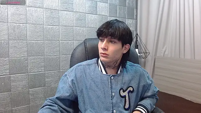 Iantwink18 online show from 12.04.25