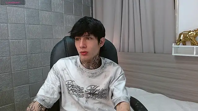 Iantwink18 online show from 02.09.26