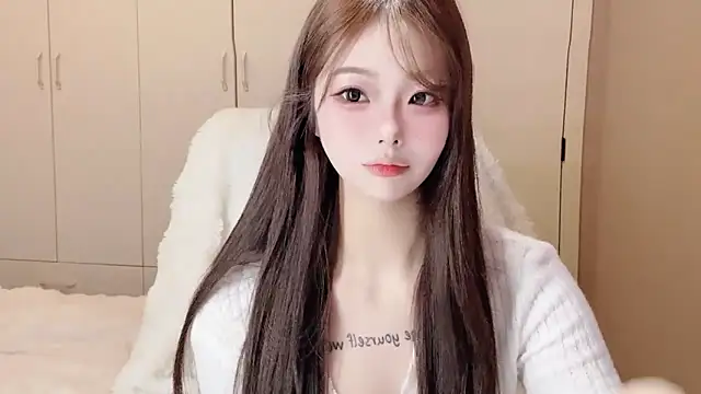 Snapshot of xiaoyugan-99 chatting on 02.05.26 xiaoyugan-99 online show from 02.05.26