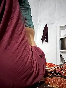 Snapshot of Hot_lali_555 chatting on 09.17.25 Hot lali 555 online show from 09.17.25