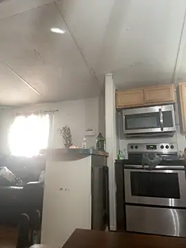 Snapshot of Milkcoco chatting on 11.10.25 Milkcoco online show from 11.10.25