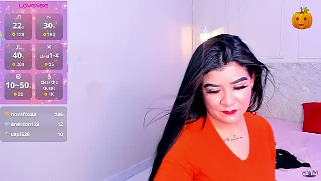 TianaGlow26 online show from 10.31.25