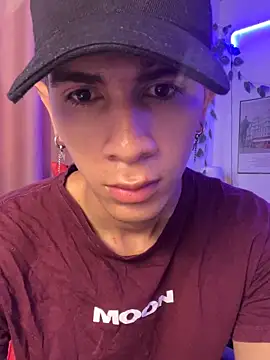 Snapshot of rickyvalentino chatting on 09.26.25 rickyvalentino online show from 09.26.25