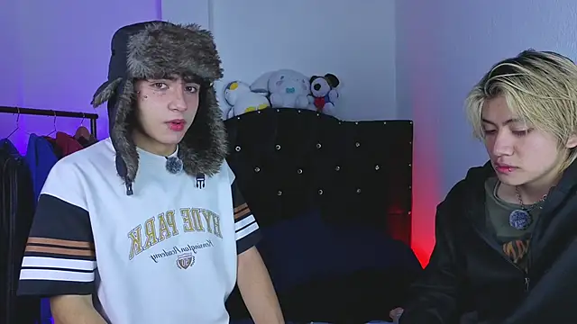 Vamps Lovers online show from 09.16.25