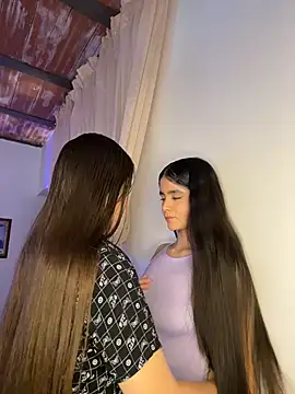 Ashley and Zoe online show from 12.21.25